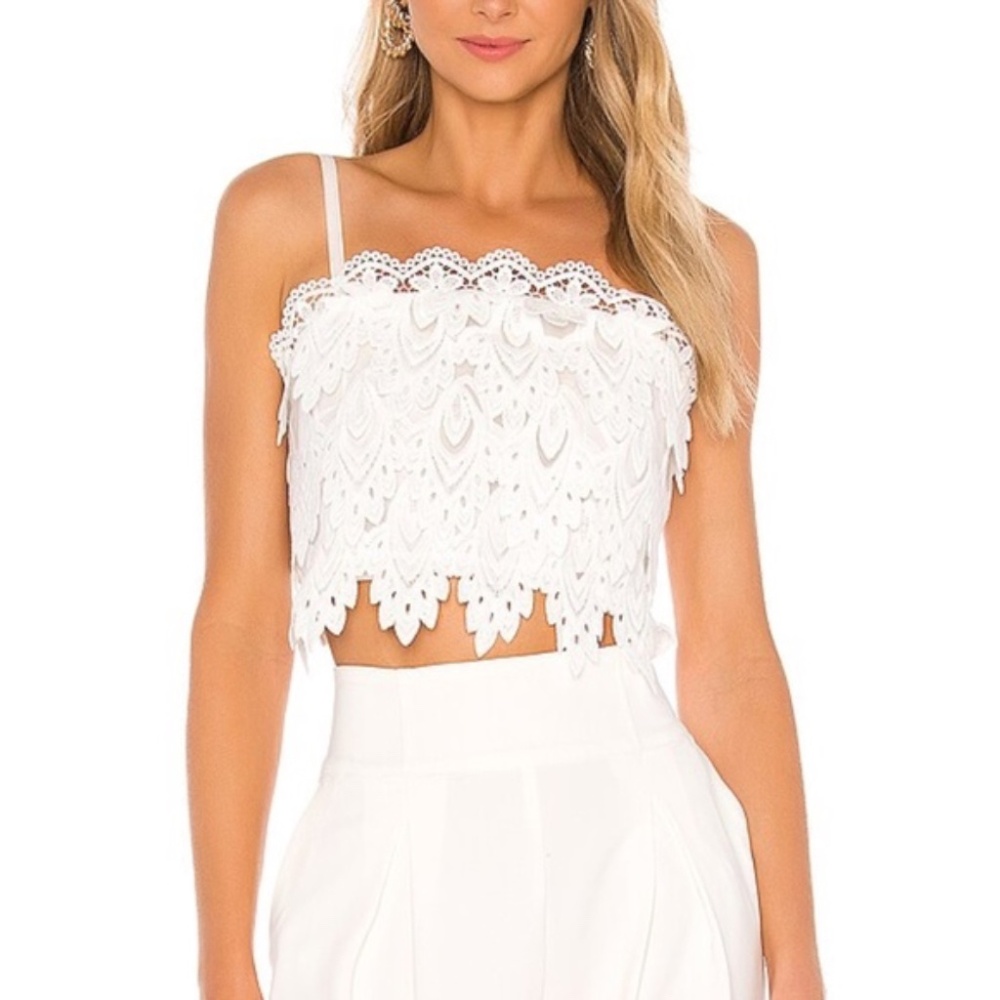 Elliatt Cropped White Top